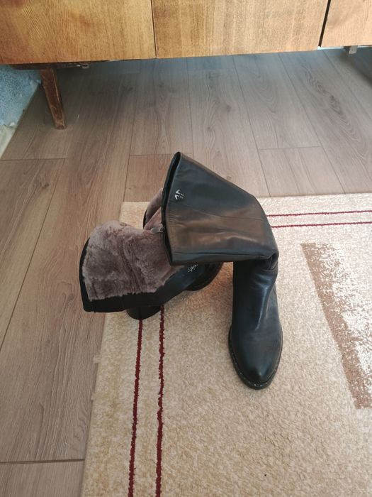 Продам сапоги кожаные цигейка