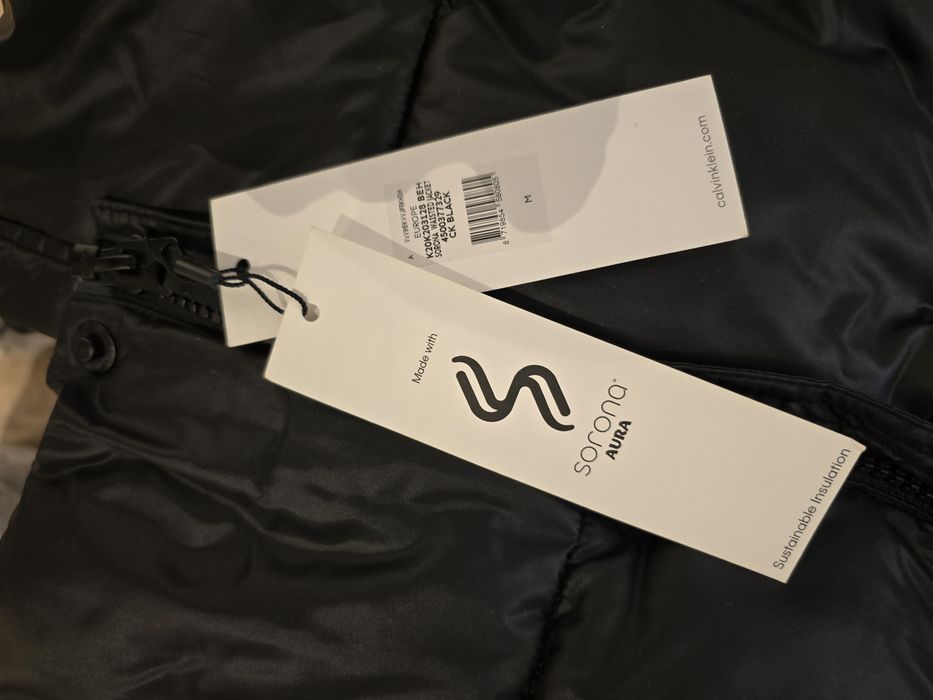 Ново Calvin Klein Дамско зимно яке M-L