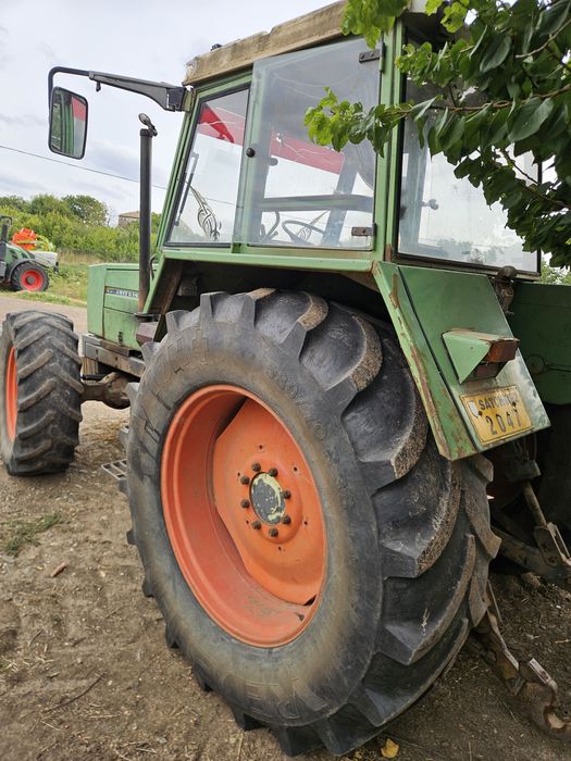 Vând tractor Fendt 614 LSin stare perfecta de funcționare + plug Rabe