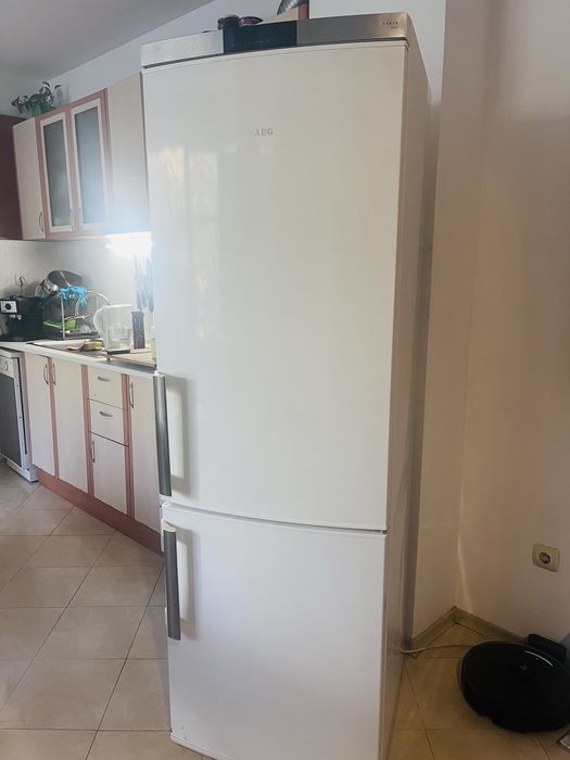 Хладилник AEG Santo OKO 186 см