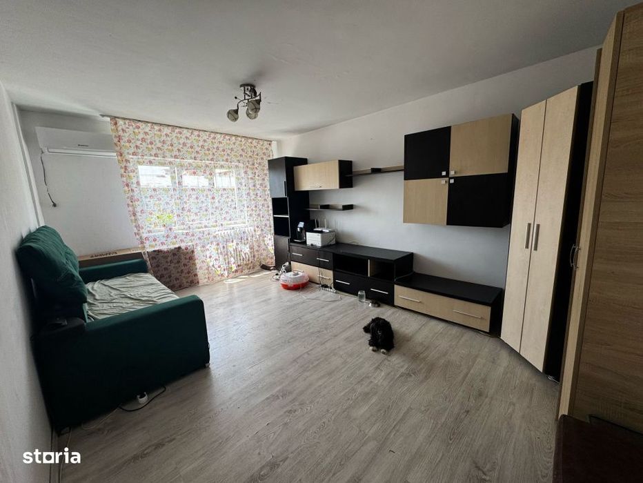 Apartament 2 camere, decomandat, 56mp., Rovine, zona Parculet Rovine