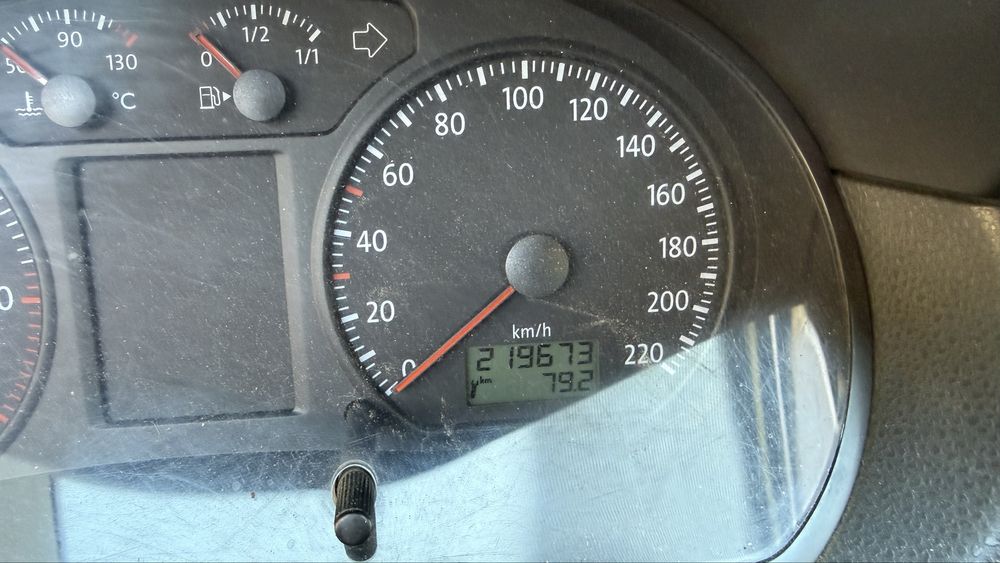 Vand Volkswagen Polo, benzina +GPL din fabrica