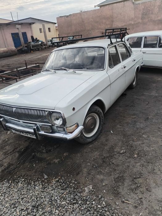 Gaz 24 avtomobili sotiladi