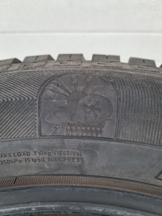 Всвсезонни гуми 2 броя GOODYEAR Vector4Seasons 215 60 R17 дот 4717