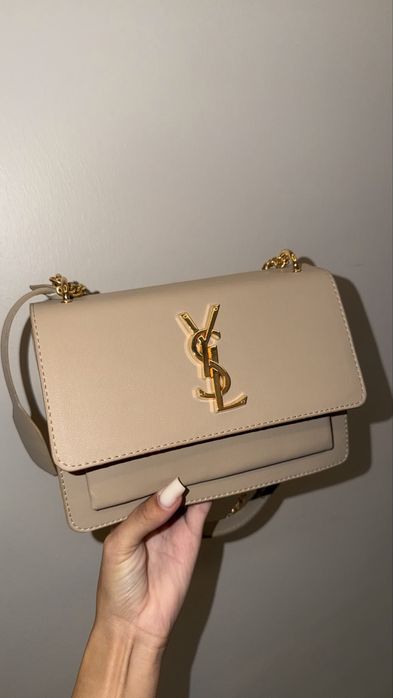 Vând geantă Yves Saint Laurent