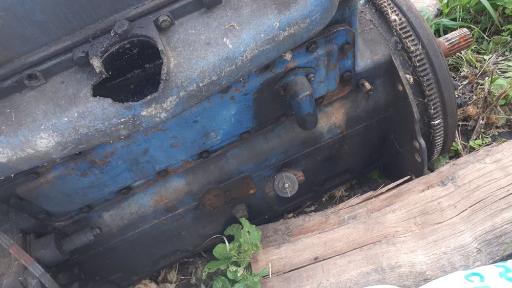 Motor tractor  u 650 utb piese