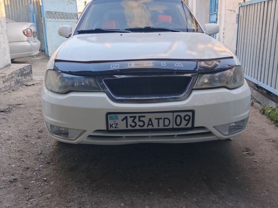 Daewoo Nexia свежеокрашенный