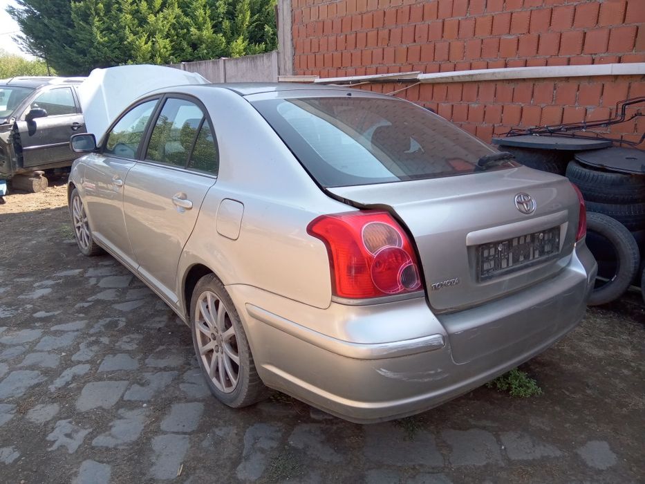 Vând piese auto pentru Toyota Avensis T25 2.0vvt model 2003 - 2008