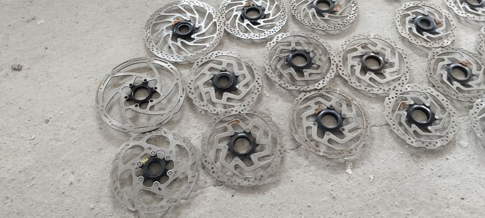 Дискове от 160 до 203 мм Shimano, tektro на куп