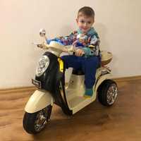 Motocicleta / Scuter electric pentru copii TR1401A cu cheie de pornire