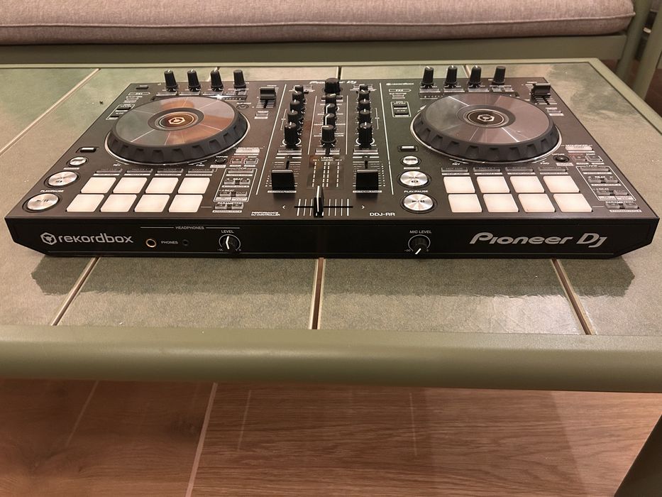 Consola DJ Pioneer DDJ-RR Rekordbox