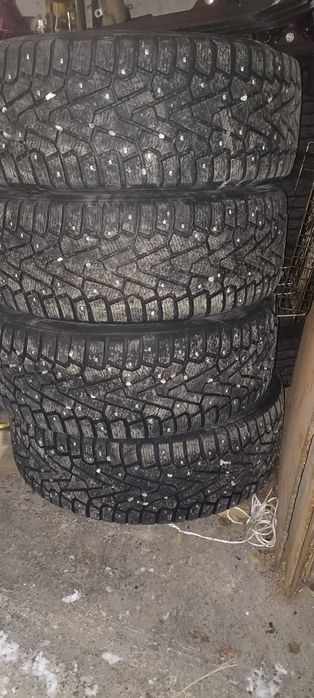 Продам зимние шины в хорошем состояние