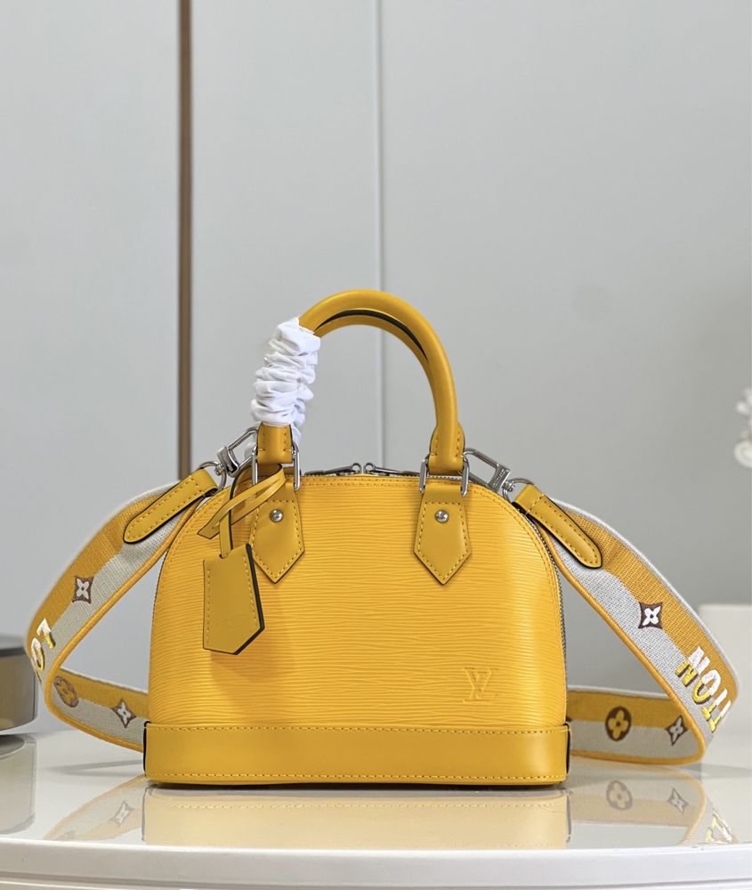 Louis Vuitton Alma BB Epi