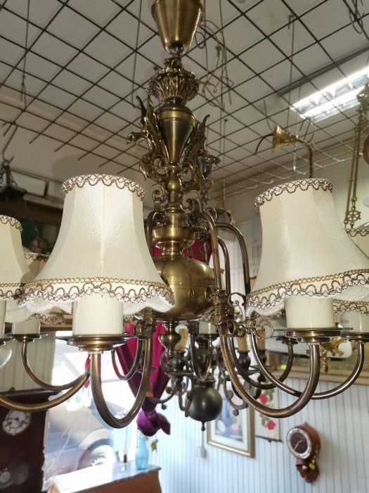 Impozant candelabru de dimensiuni impresionante cu 8 brate din bronz m
