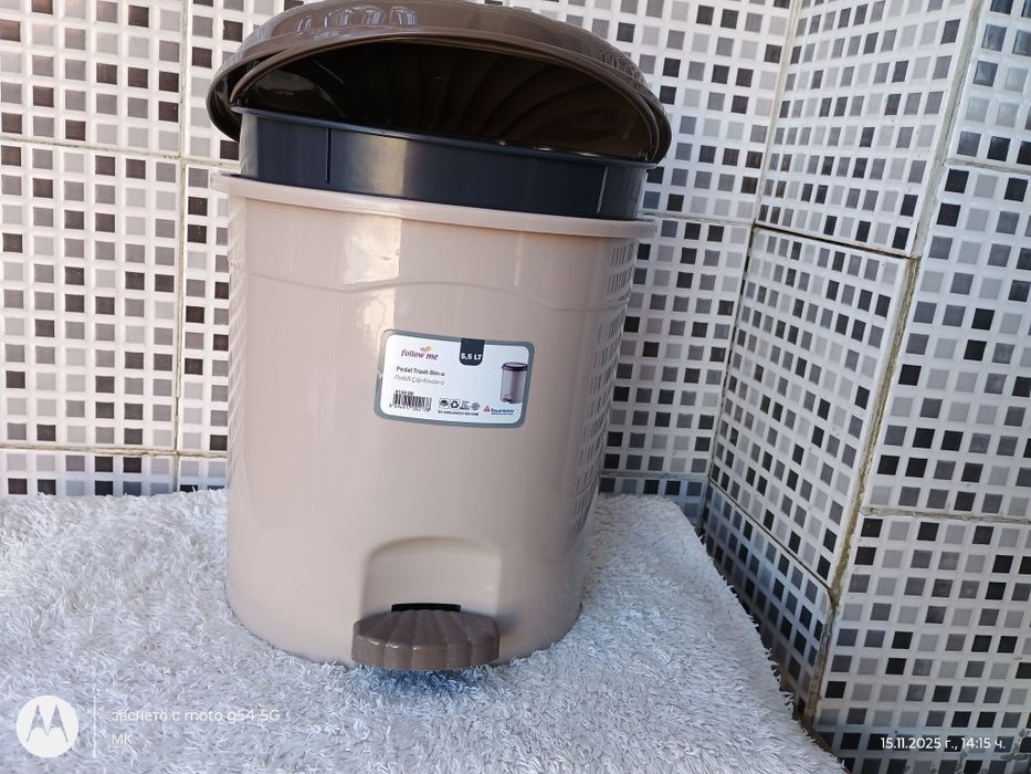 Ново кошче за смет от две части