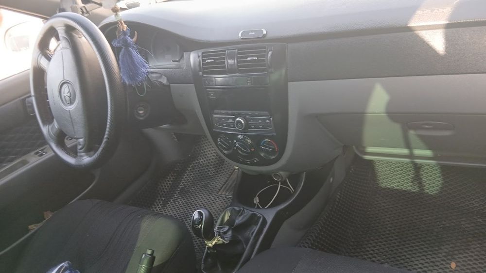 Lasetti jentra qilingan