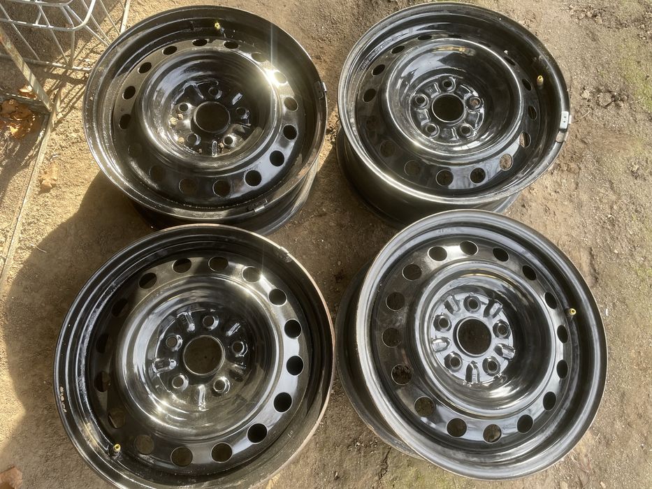 Железные диски на Тойоту