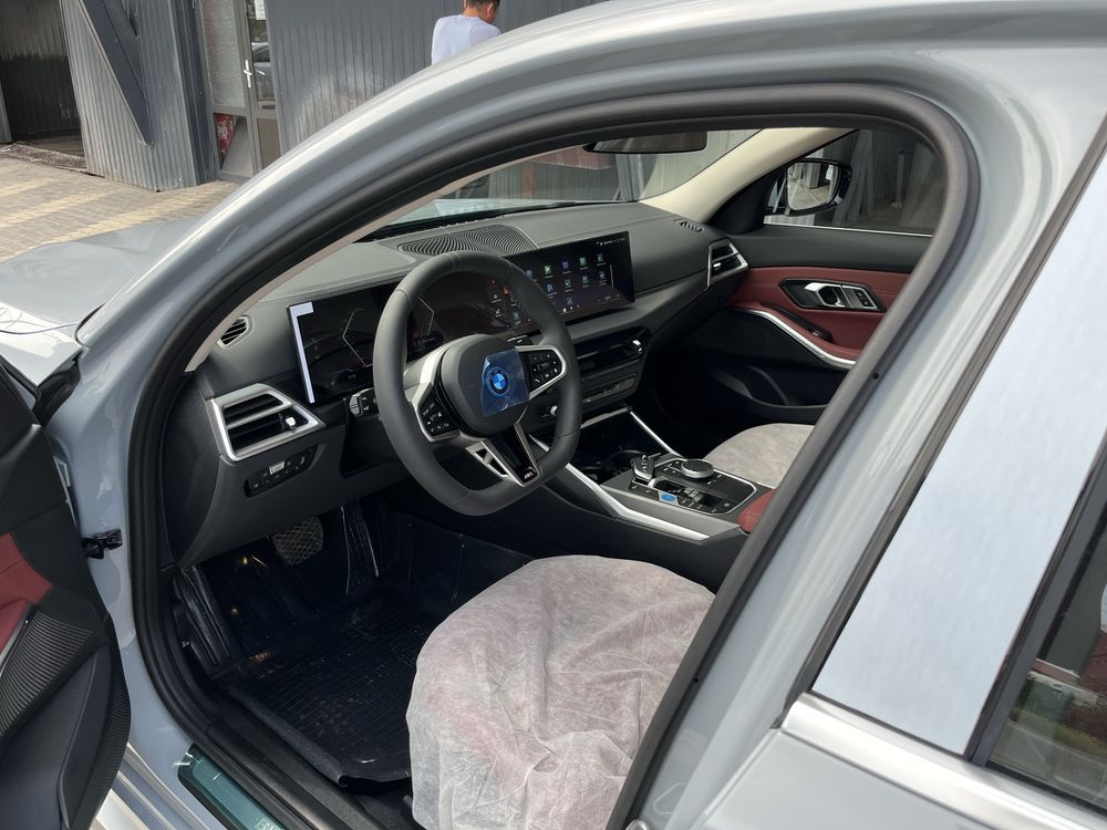 BMW i3 eDrive 35L. 2025 Restyling. В наличии в Ташкенте. Nardo grey.