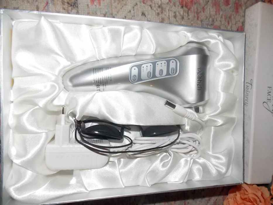 Desheli Twinrey Face nou - 200 lei