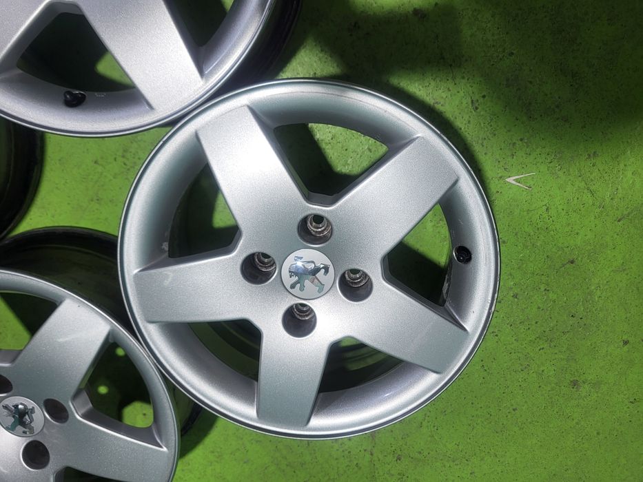15 4x108 Peugeot лети джанти 4х108 пежо
