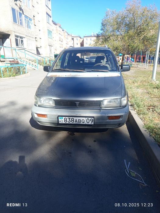 Продам Мицубиси Спейс вагон