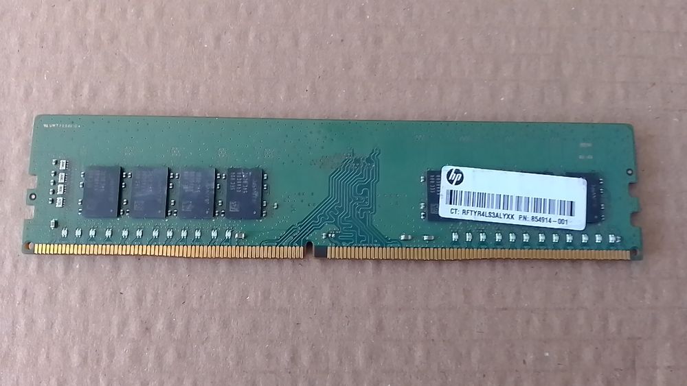 Рам памет DDR4 16gb 2400 Samsung, за настолен компютър.