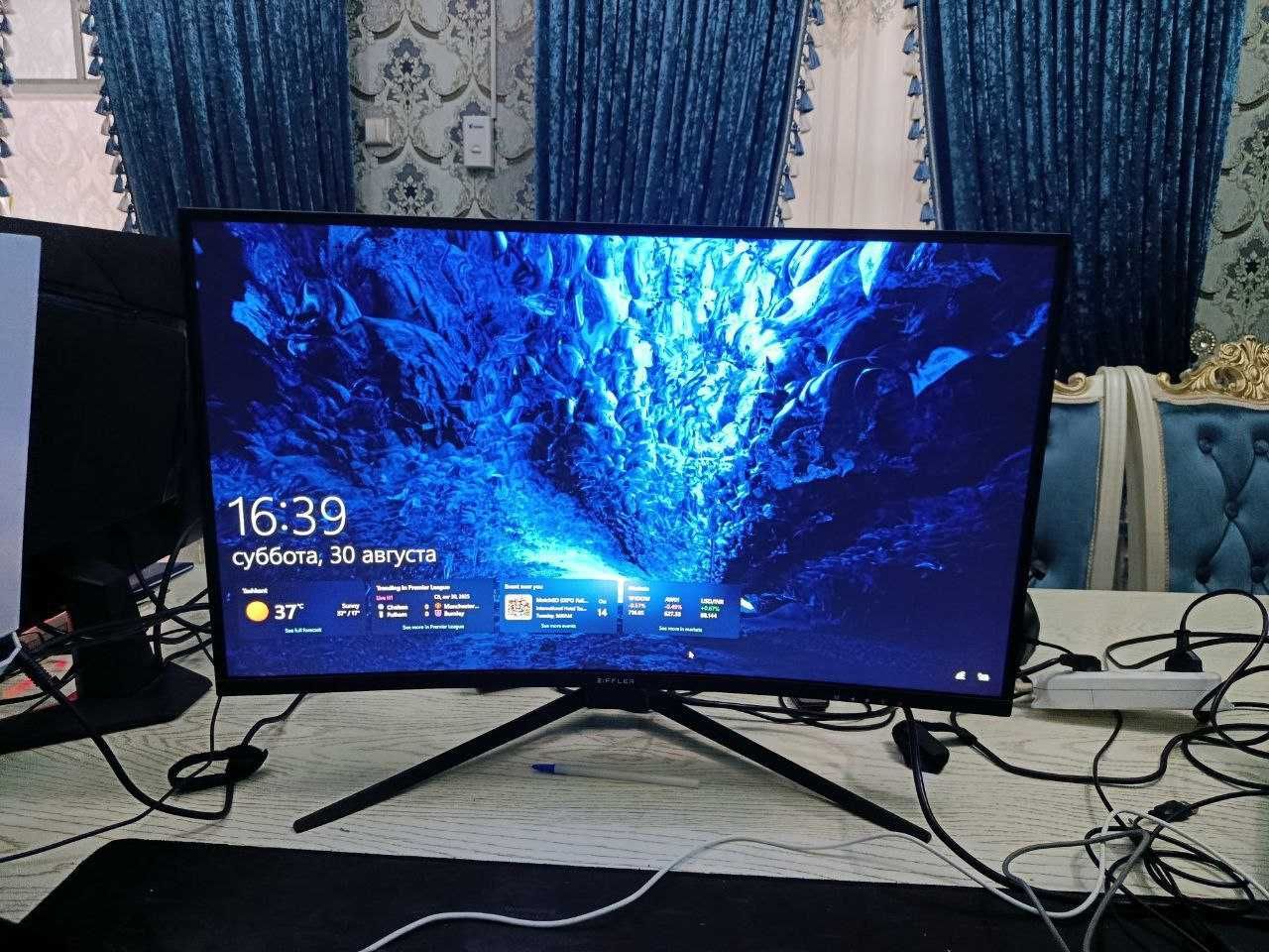 Monitor/ Va matritsali
280 hz
27 dyum curved monitor