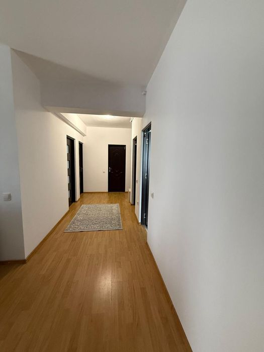 Apartament de închiriat