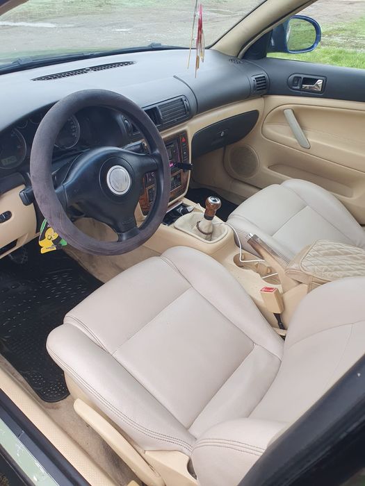 Vând Passat B5.5
1.9 131 cai AVF 4x4 
6 trepte, interior piele crem im