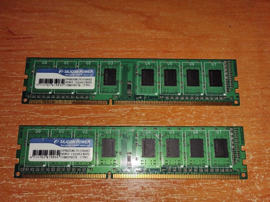 Оперативная память ОЗУ DDR3 1333MHz 2х2Гб 2 линейки