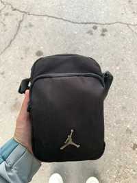 Jordan чанта през рамо