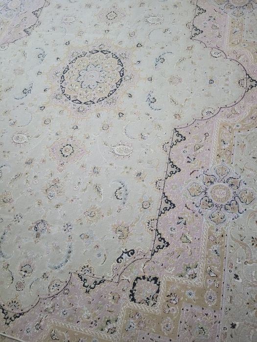 Продам ковер шикарный