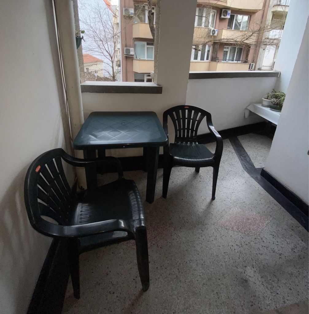 Дава се под наем Тристаен апартамент в Пловдив, Кършияка - 105 кв.м за 408 € - Снимка #3
