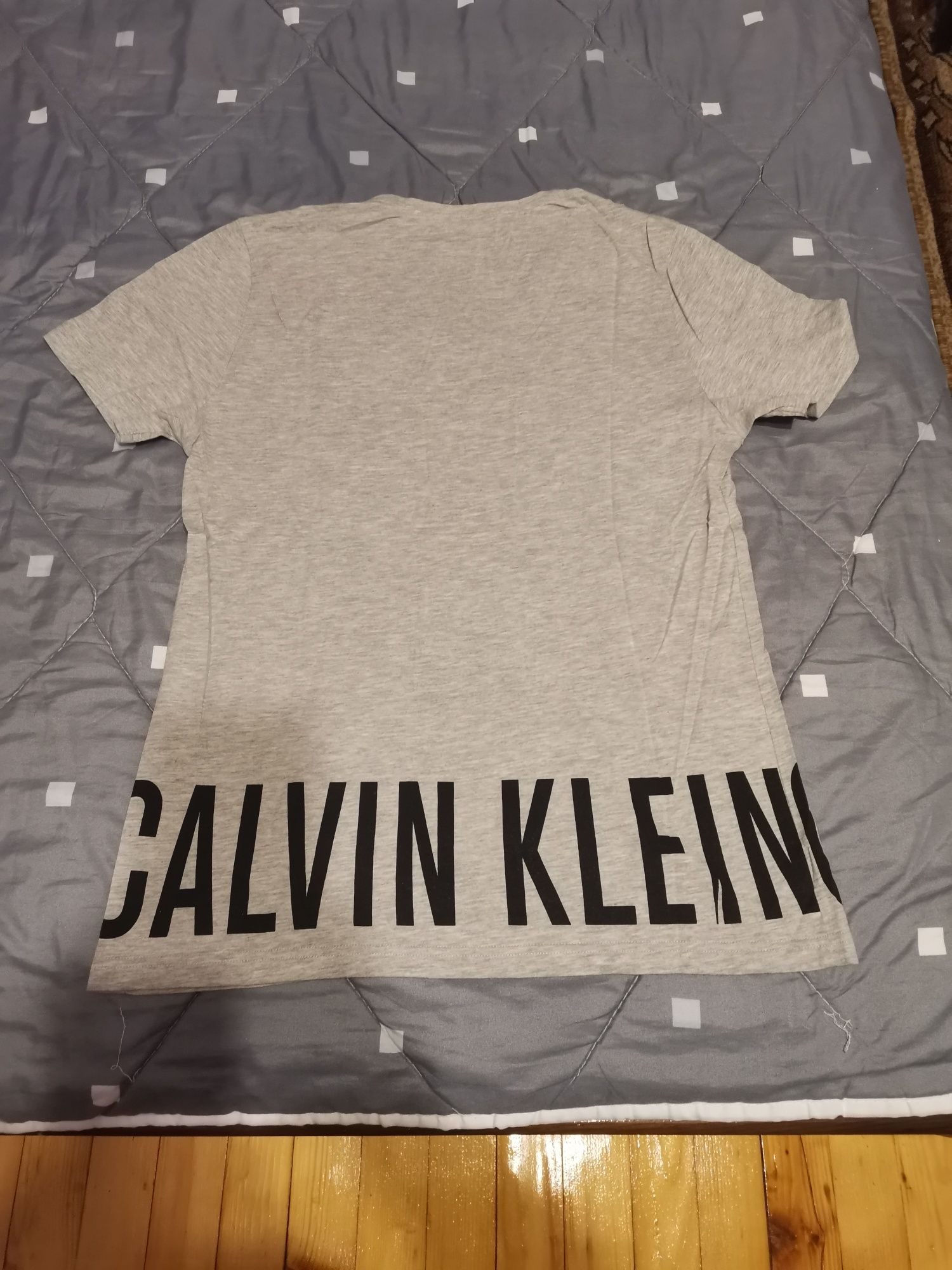 Мъжка тениска calvin klein