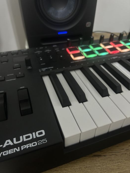 Midi controller, M-AUDIO oxygen pro 25