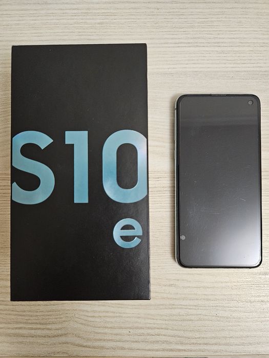 Samsung S10e 6/128 gb
