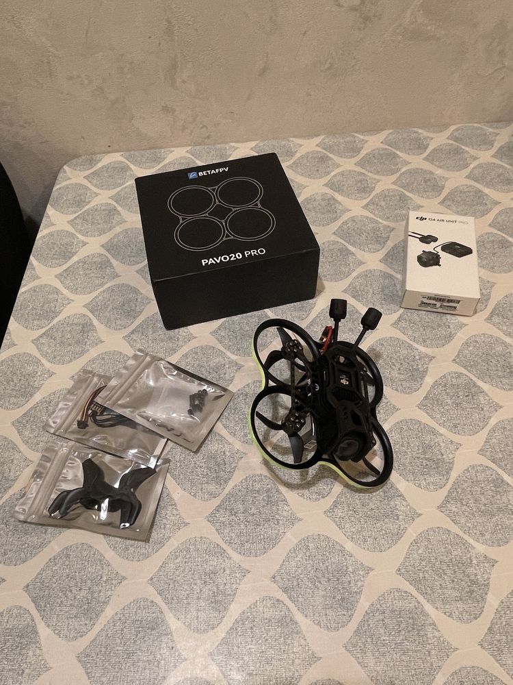 FPV дрон pavo 20 pro