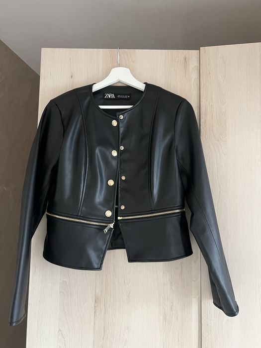 Черно кожено яке Zara