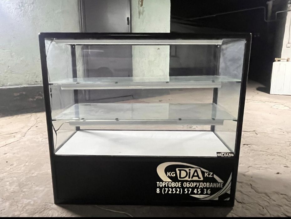 Б/у витрины для косметики