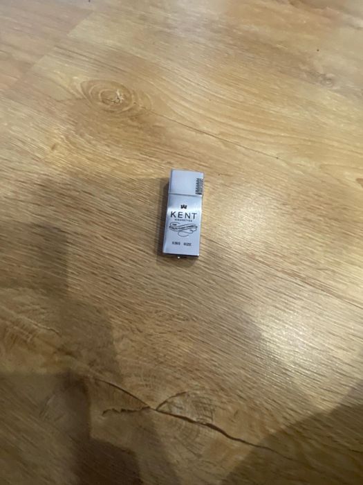 Vand colectie brichete
