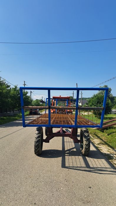 Platforma baloți