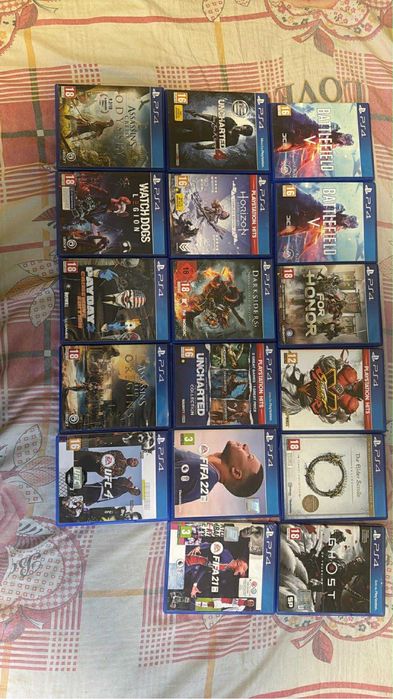 Playstatyon 4 pro + 3 игри по избор