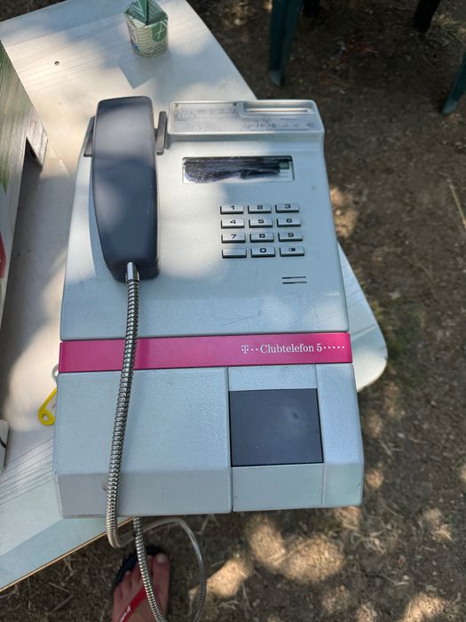Монетен телефон германия