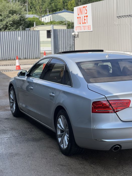 Audi A8 L Exective 3.0 V6