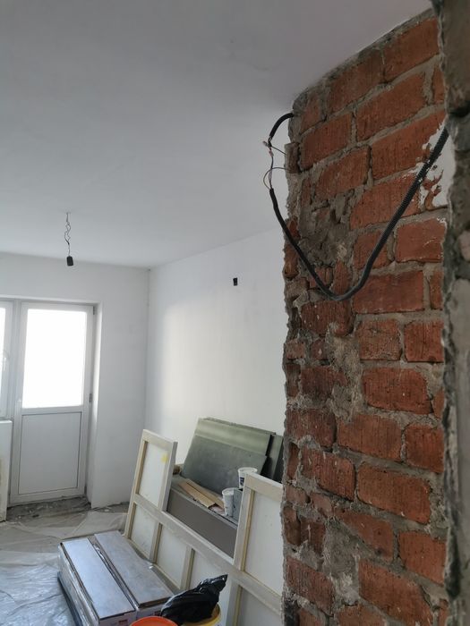 Garsonieră la ieșire din Sinaia spre Bușteni