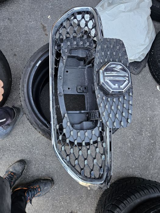 Предна Решетка за MG ZS EV