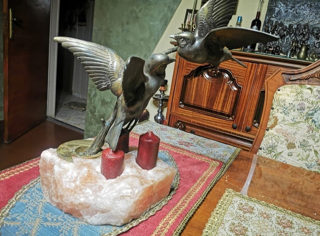 Vând decor gradina păsări colibri suport de lumânări cu piatra