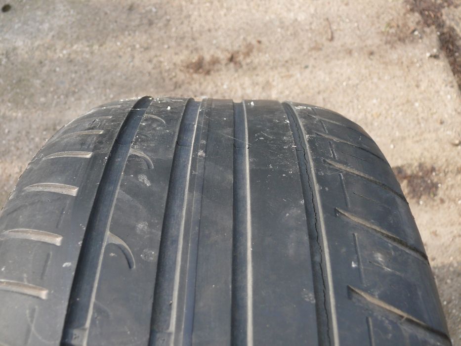 Anvelopă de iarnă marca ”Kumho”, cu dimensiunea 185/55R15