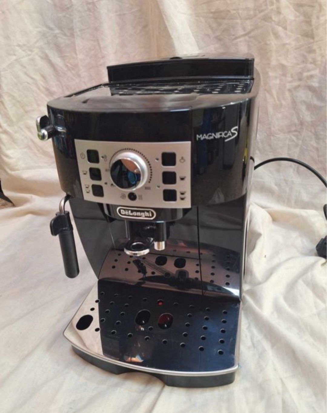 Кафе автомат Delonghi