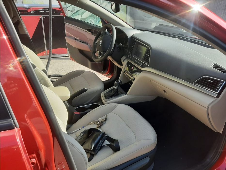 Продам Hyundai Elantra. 8 млн тенге